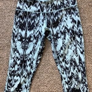 Zella crop leggings- Size M